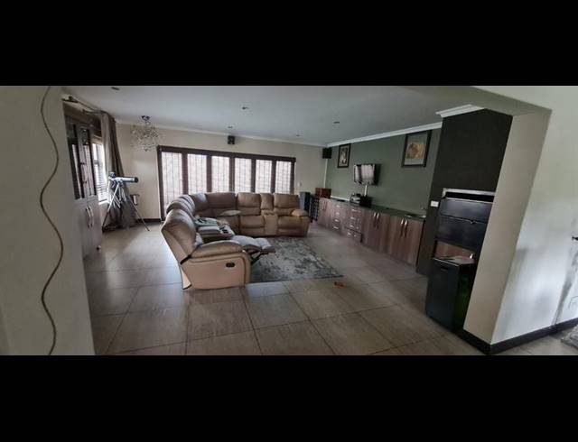 4 BEDROOM PROPERTY TO RENT IN EMFULENI GOLF ESTATE